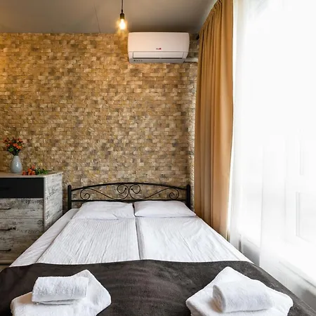 смарт-студія в центрі біля парку Oujhorod