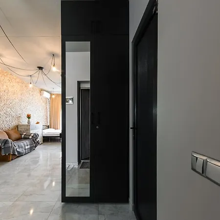 смарт-студія в центрі біля парку