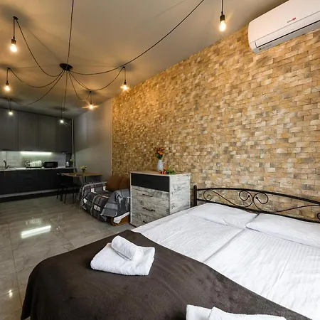 Appartement смарт-студія в центрі біля парку